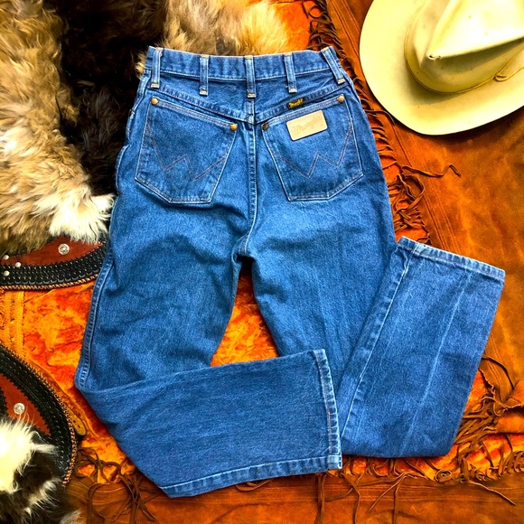 Perfectly Worn Vintage Wranglers - Picture 1 of 8